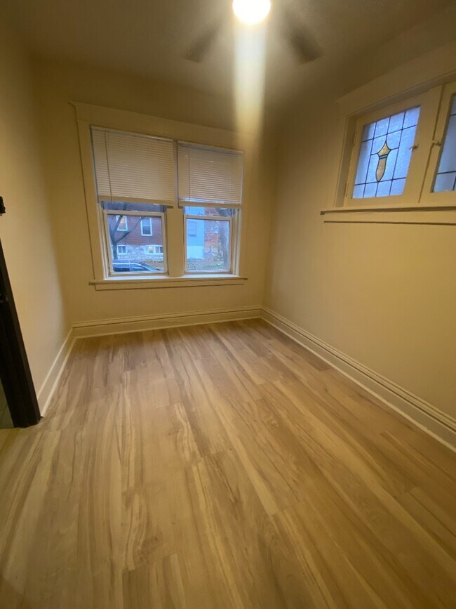 Foto del edificio - 2037 Maury Ave