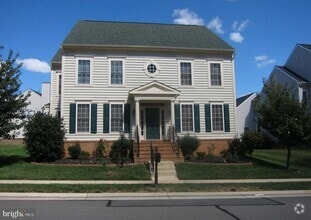 Building Photo - 42576 Legacy Park Dr