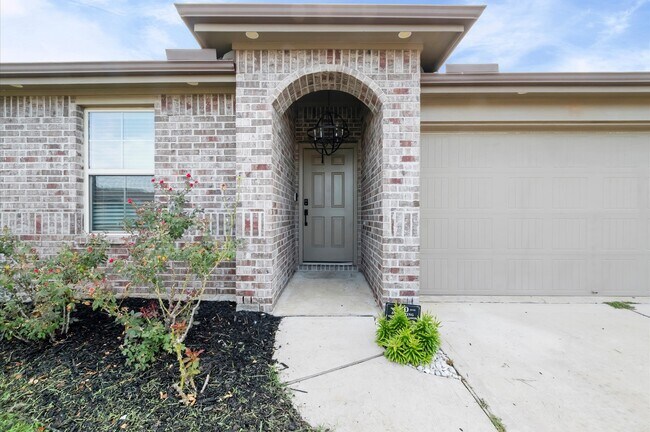 Foto del edificio - 8207 Amaryllis Ct