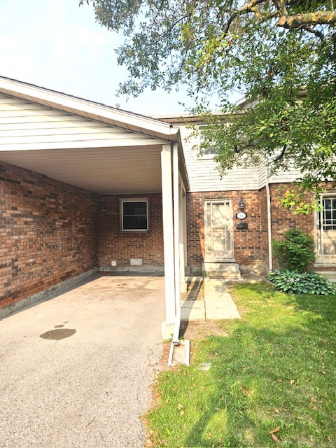 Primary Photo - 3 Bedroom Town home in White Oaks - MAY 20...