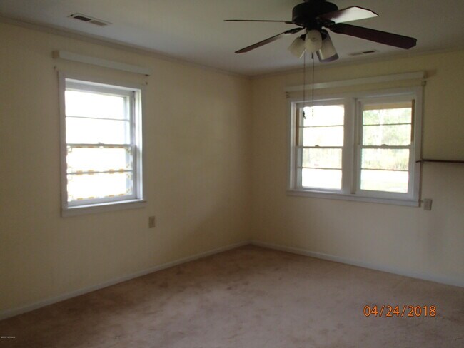 Building Photo - 1384 Haws Run Rd