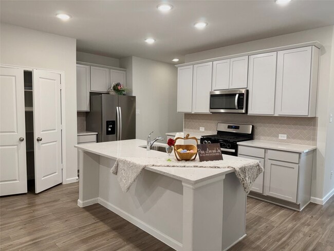 Building Photo - 12915 Catfish River Ct