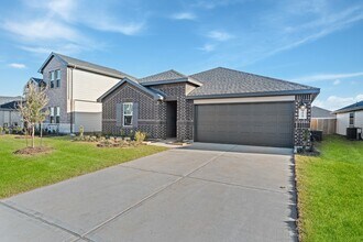 Building Photo - 3919 Langridge Dr