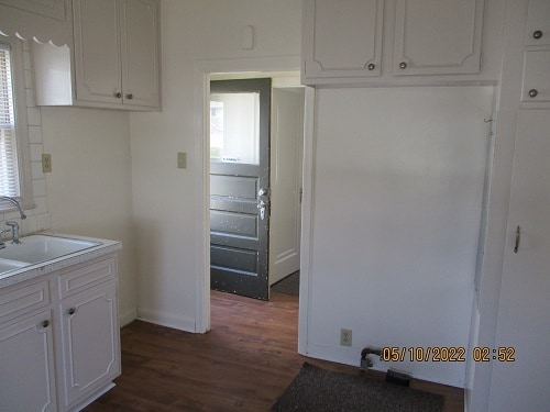 Building Photo - 2021 Saemann Ave