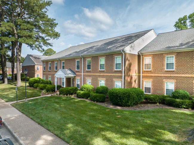 Building Photo - Rose Hall Apartments