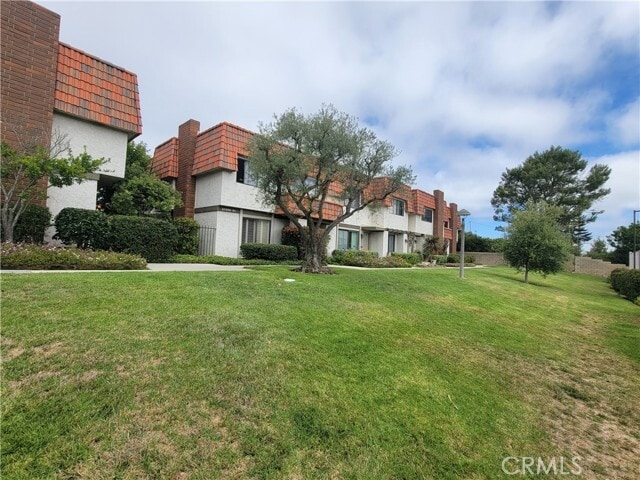 Primary Photo - 27909 Ridgebluff Ct