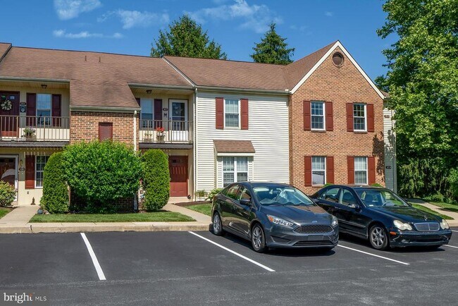 Foto del edificio - 305 Westridge Cir