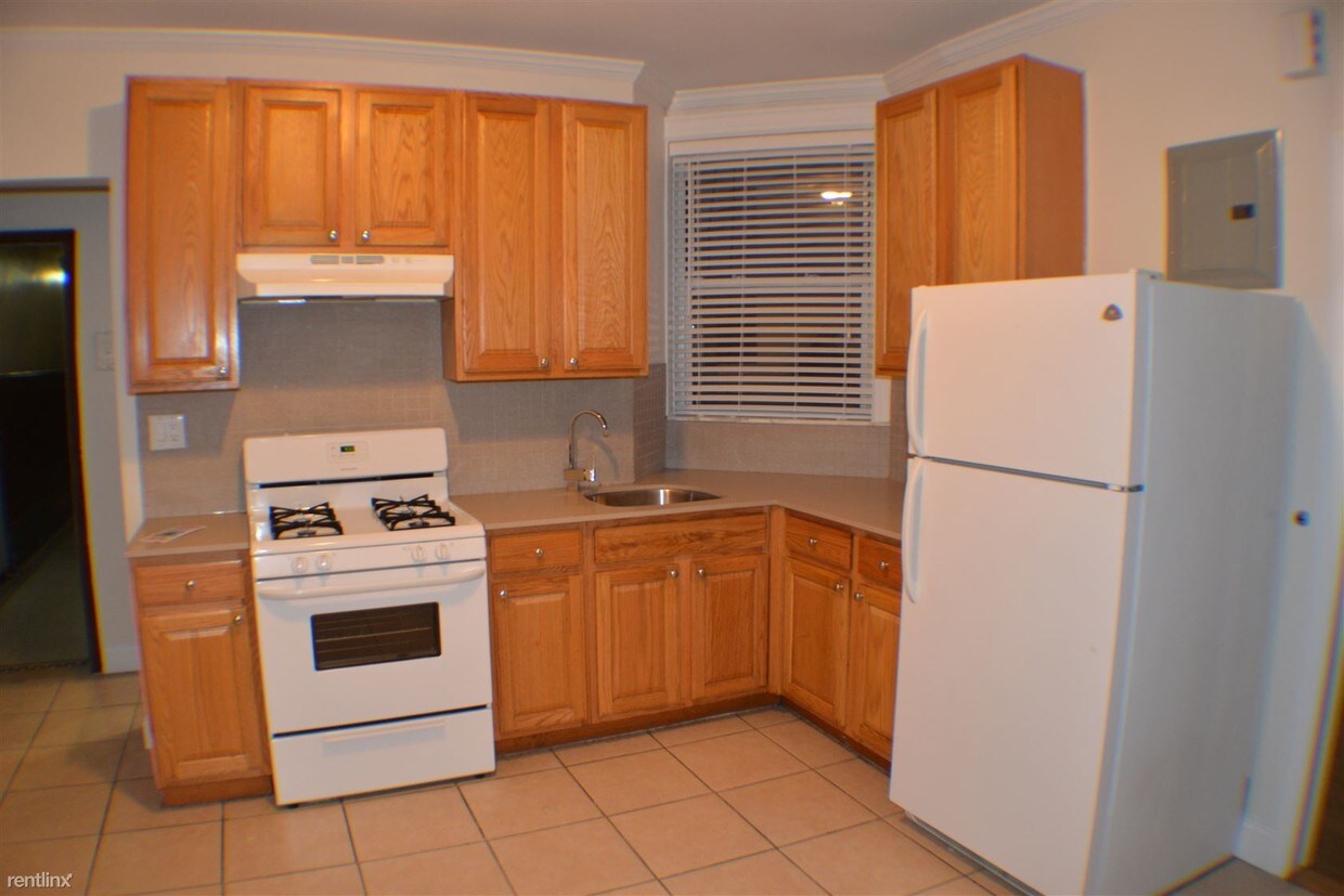 Foto del edificio - 3064 32nd St