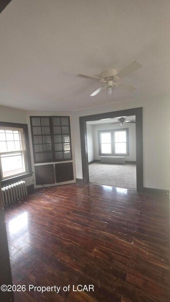 Foto del edificio - 117 E Green St