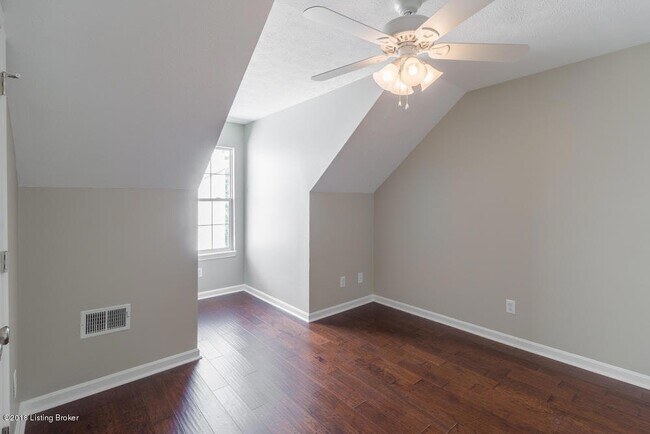 Foto del edificio - 10503 Hite Creek Rd