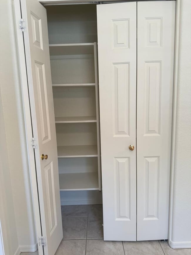 Foto del edificio - 45 E 9th Pl