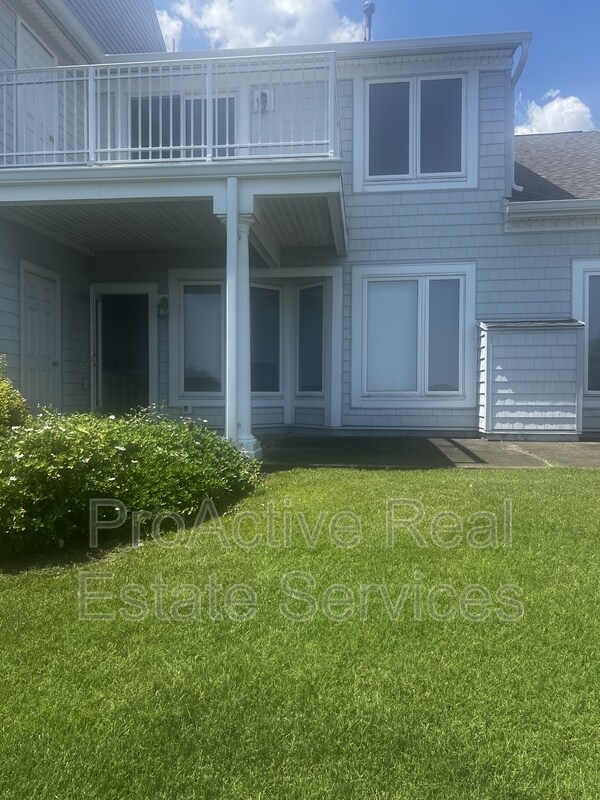 Primary Photo - 9468 Bay Front Dr