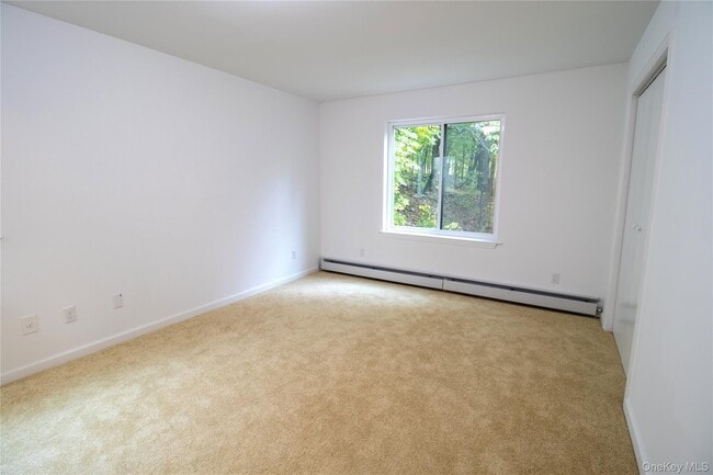 Building Photo - 358 Concord Ln