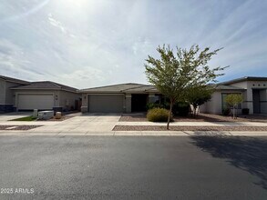 Building Photo - 5542 N 107th Ln