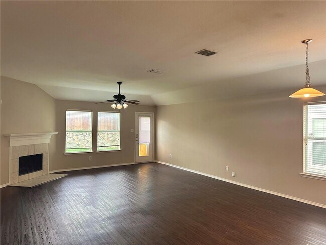Foto del edificio - 1726 Duck Cove Dr