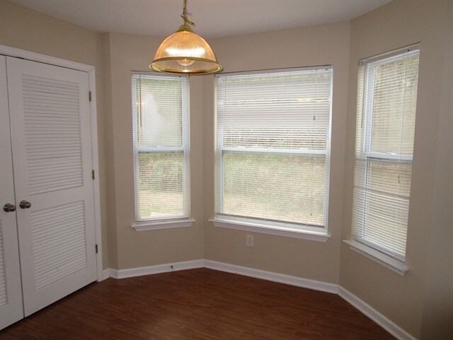 Foto del edificio - 4805 Bridle Point Pkwy