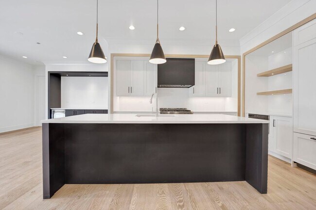 Foto del edificio - 4920 N Lincoln Ave