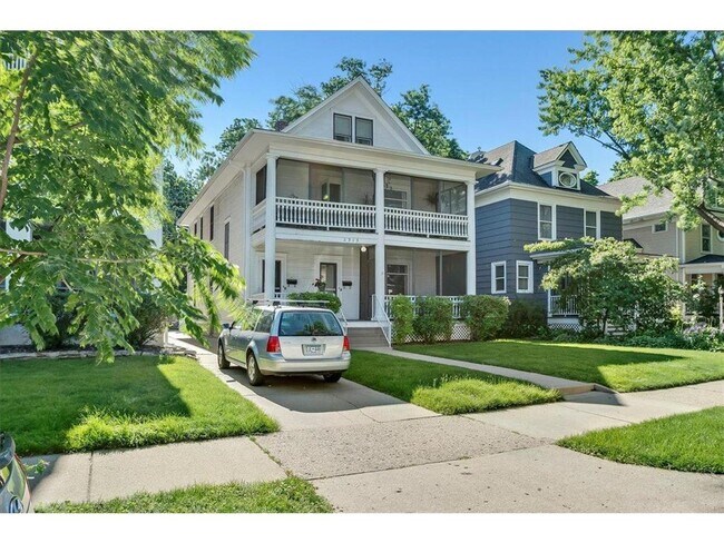 Foto del edificio - 2315 Girard Ave S