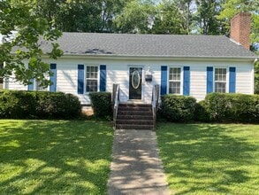 Building Photo - 2025 Bason Ct