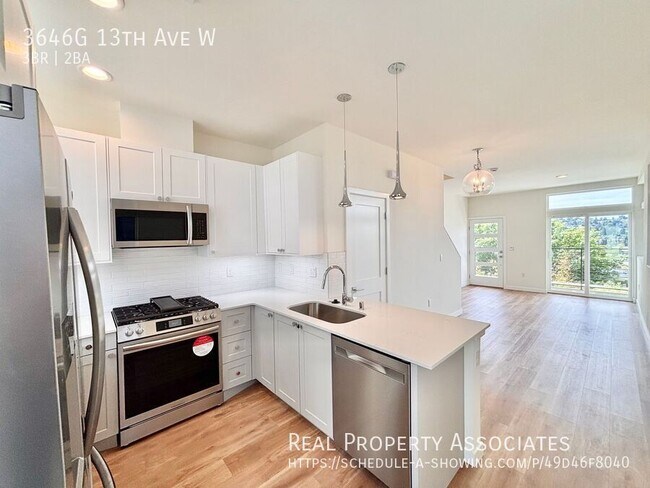 Foto del edificio - 3646G 13th Ave W-