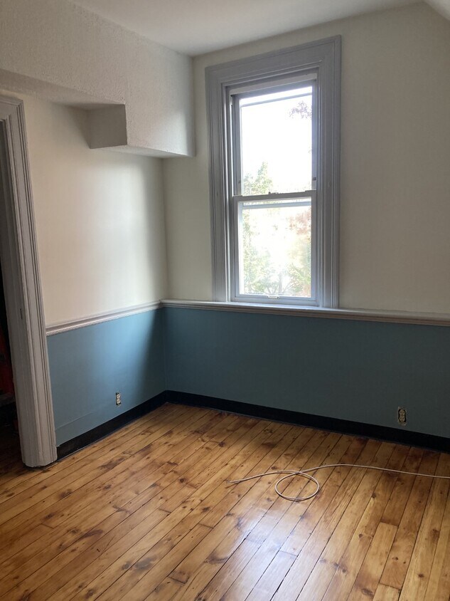 Primary Photo - 1120 N Euclid Ave
