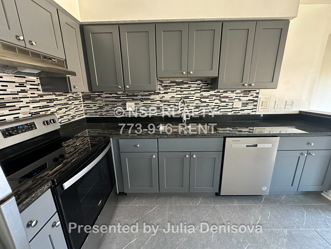 Foto del edificio - 1639 Oakwood Ave