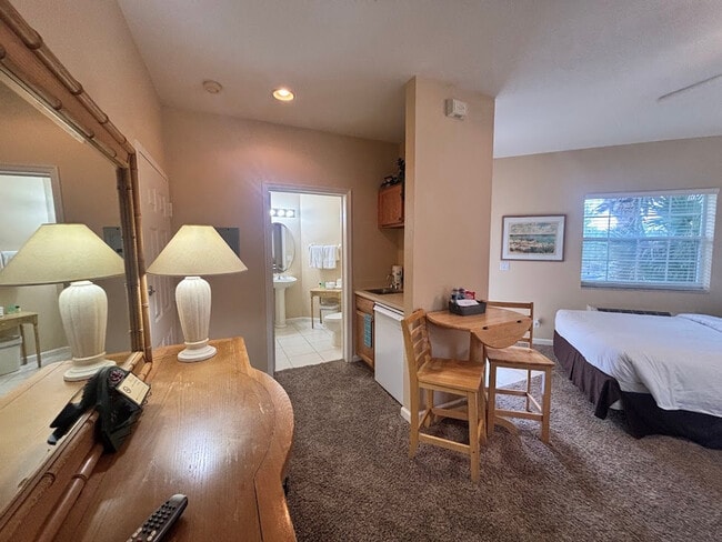 Foto del edificio - 8229 Mulligan Cir