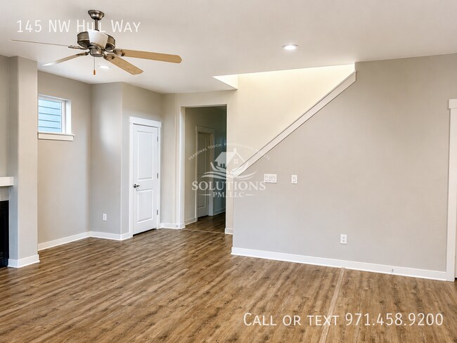 Foto del edificio - 145 NW Hill Way