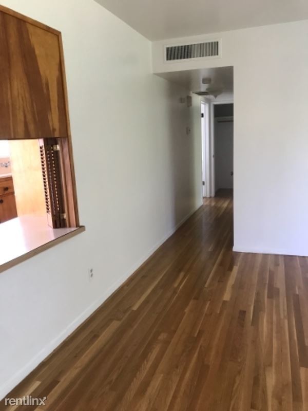Foto del edificio - 1 br, 1 bath Condo - 1102 oleander ave