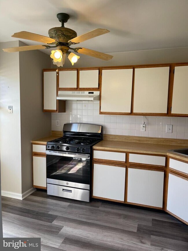 Foto del edificio - 630 Covington Ct