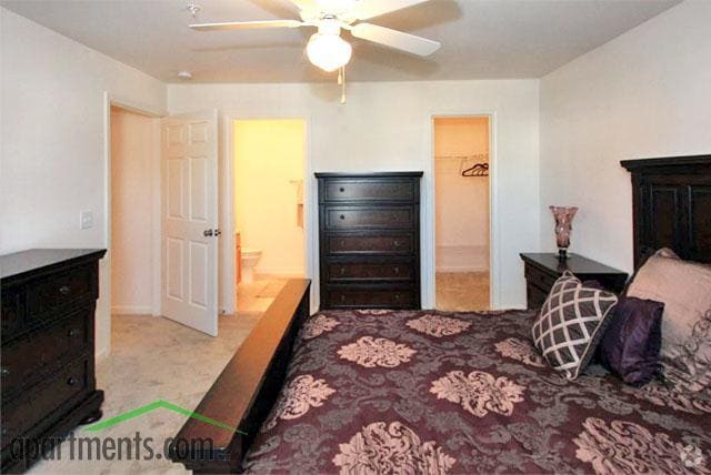 Bedroom - The Pointe at Peters Creek