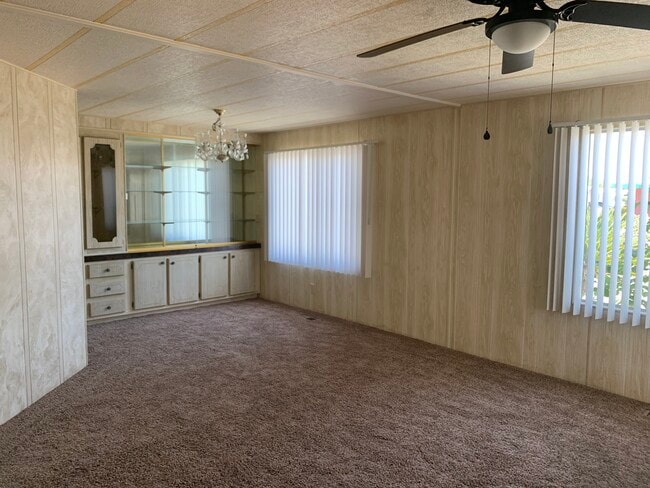 Building Photo - 1671 Cabrillo Dr