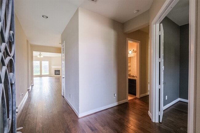 Building Photo - 11206 Copper Shrs Ln