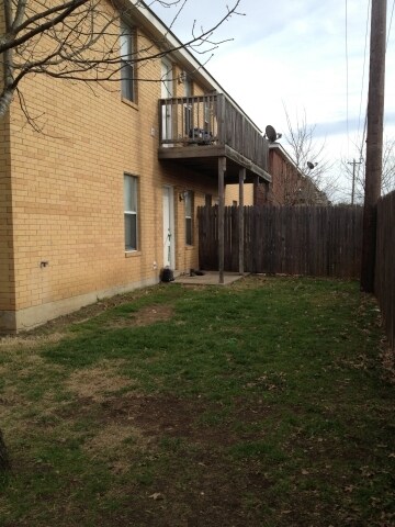 Building Photo - 2204 Katy Ln