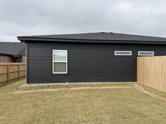 Foto del edificio - 3608 Canvasback Road