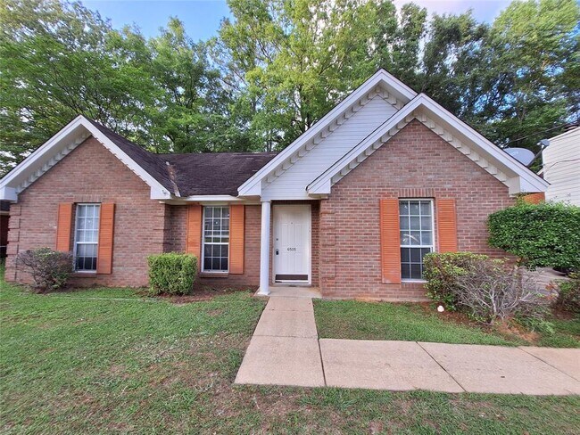 Foto del edificio - 6505 Sweet Gum Dr