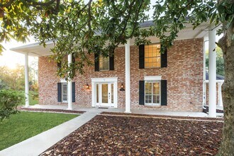 Building Photo - 522 River Plantation Dr