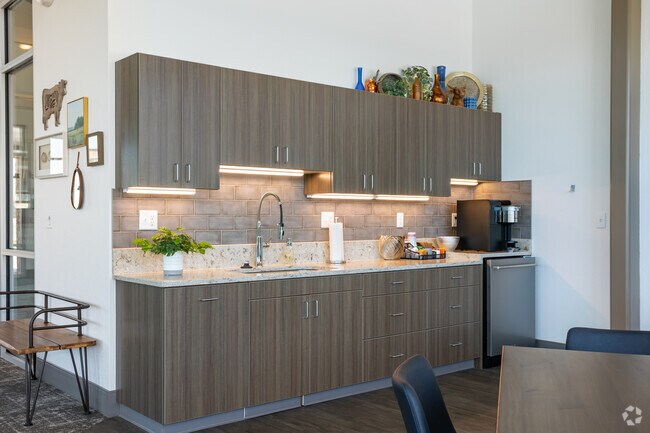 casa club - Reserve at West T-Bone