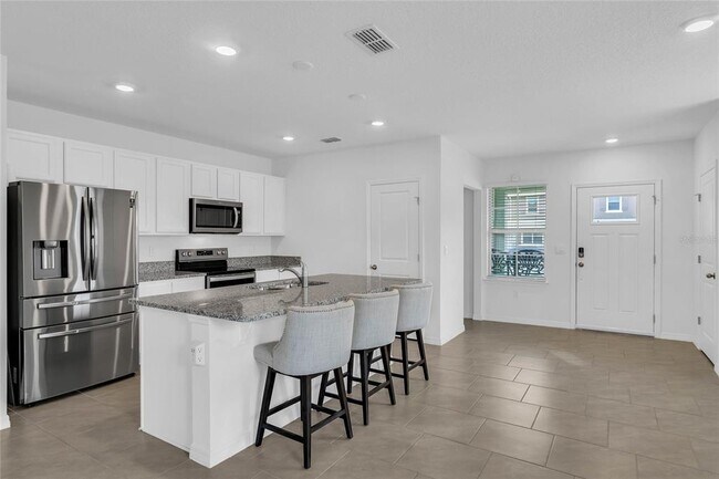 Foto del edificio - 13157 Bounty Ave