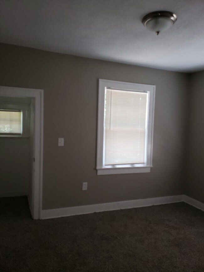 Building Photo - 4141 Agnes Ave