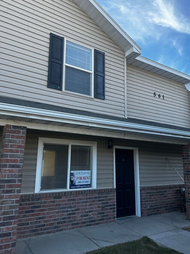 Large Three Bed One and a half bathroom wi... House Rental in