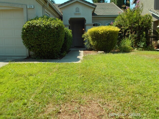 Foto del edificio - 634 Falling Rock Ct