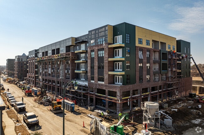 Building Photo - Harbor Side at Conwood Flats