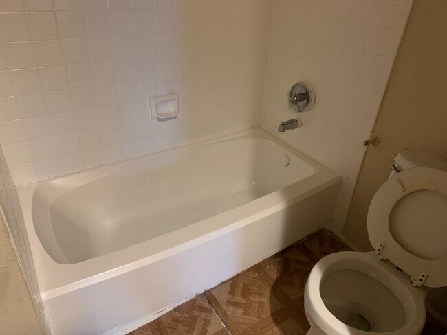 Bathroom #2 - 8702 Village of Fondren Dr