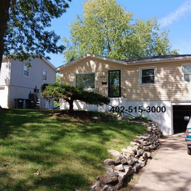 Photo - 3202 Cornhusker Dr House