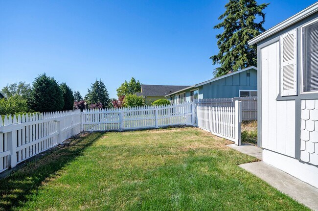 Building Photo - Adorable 3 Bed/2 Bath Home in Tacoma