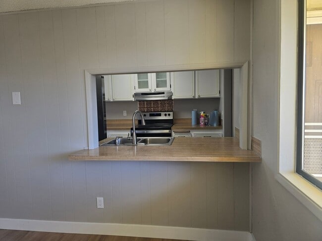 Foto del edificio - 3 bed / 2 bath