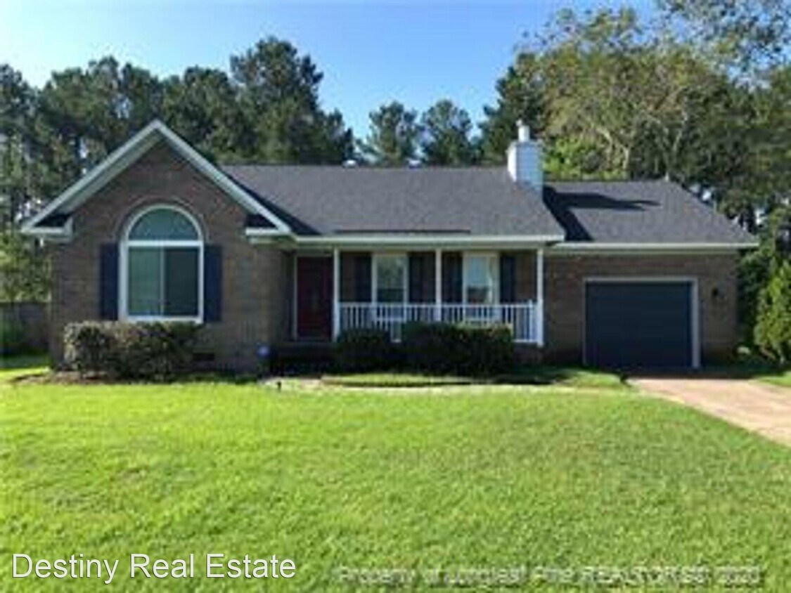 Foto principal - 3 br, 2 bath House - 6740 Foxberry Dr