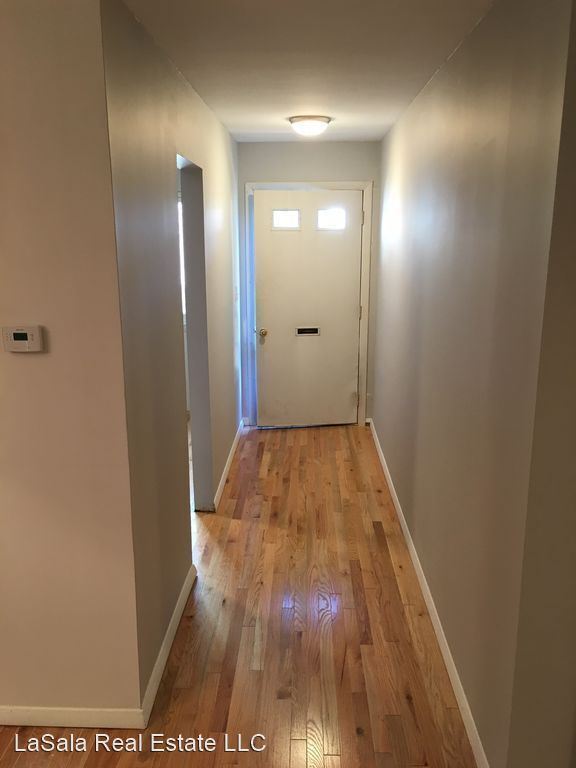 Building Photo - 2 br, 2 bath House - 8 Bradley Circle Unit H