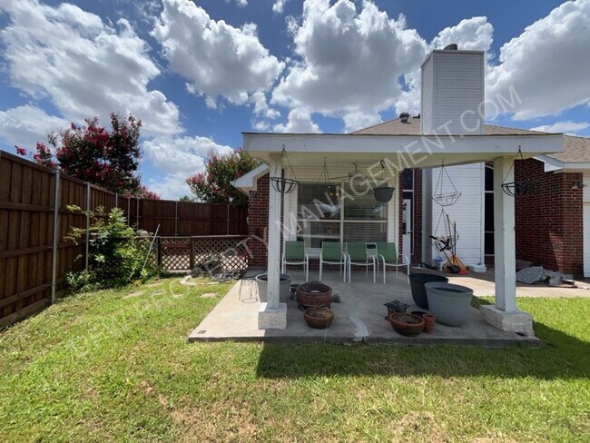 Building Photo - Spacious 3-Bed Home in Garland ISD – Islan...